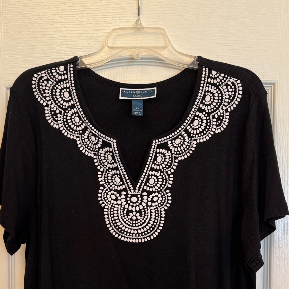 Karen Scott Size 2X Black Knit Dress with White Embellishments